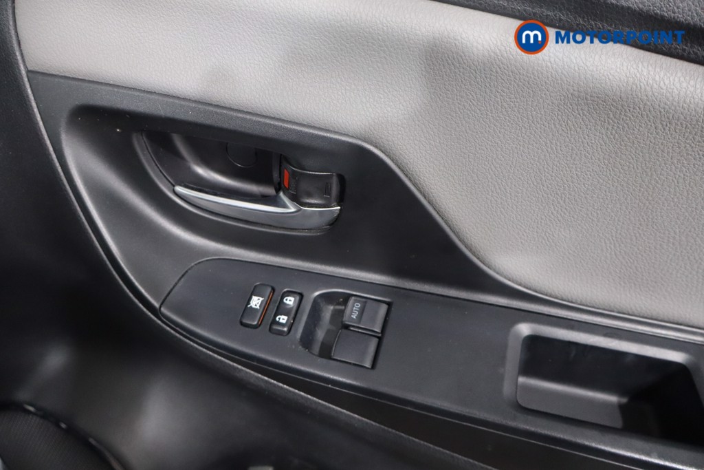 Toyota Yaris Icon Tech Manual Petrol Hatchback - Stock Number (1567548) - 22nd supplementary image