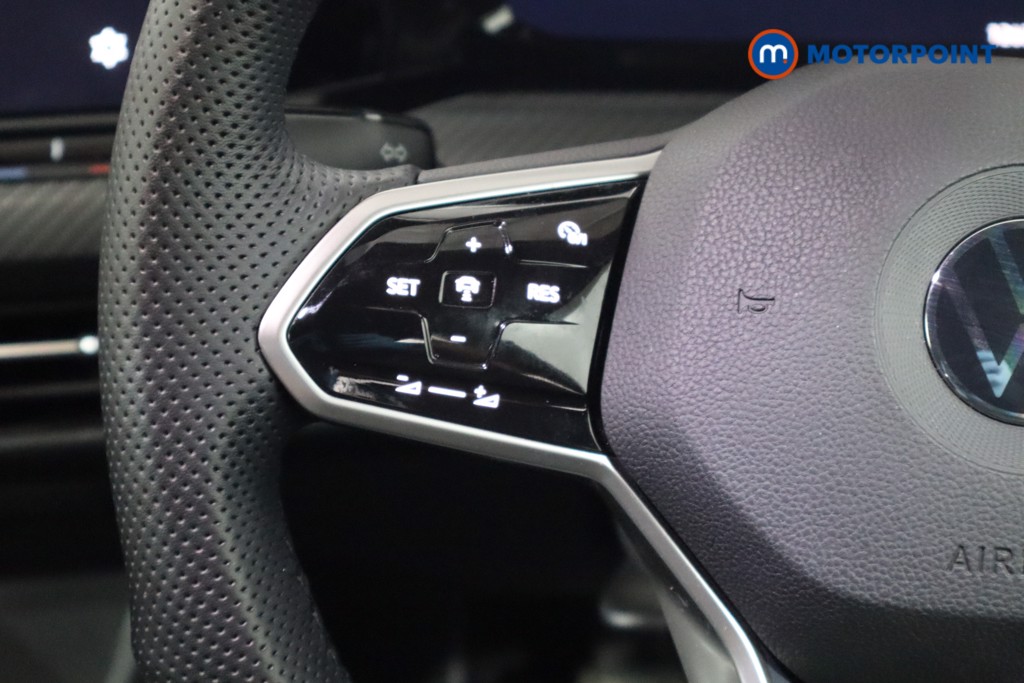 Volkswagen Golf R-Line Manual Petrol Hatchback - Stock Number (1567561) - 7th supplementary image