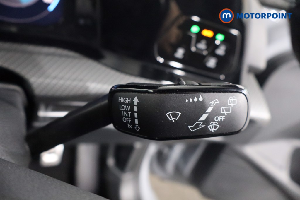 Volkswagen Golf R-Line Manual Petrol Hatchback - Stock Number (1567561) - 23rd supplementary image