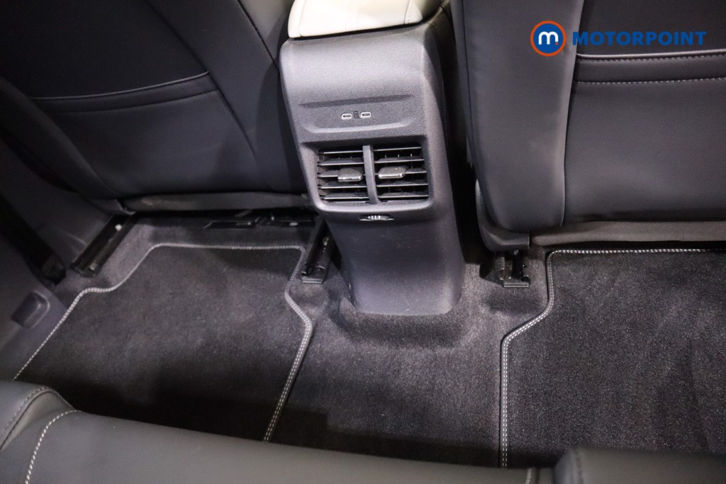 Ford Explorer Premium Automatic Electric SUV - Stock Number (1567680) - 16th supplementary image