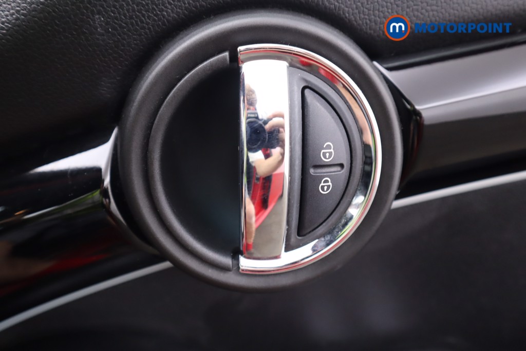 Mini Hatchback Cooper Sport Manual Petrol Hatchback - Stock Number (1567916) - 25th supplementary image