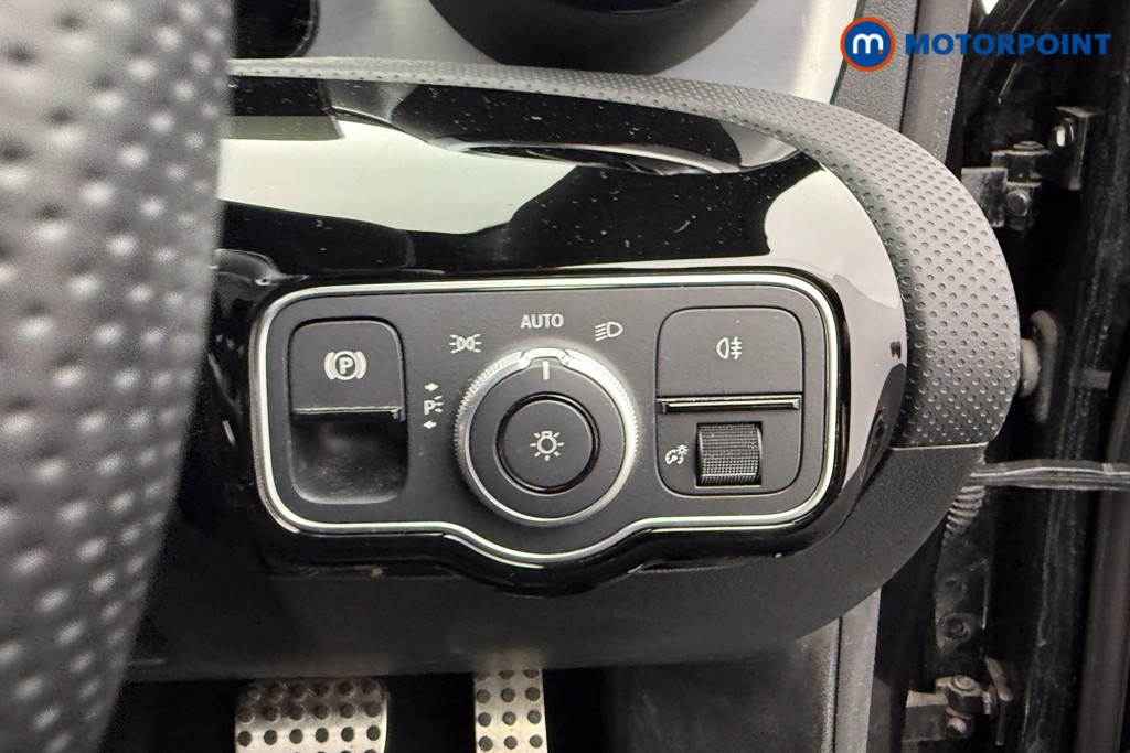Mercedes-Benz CLA Amg Line Automatic Petrol Coupe - Stock Number (1568225) - 15th supplementary image