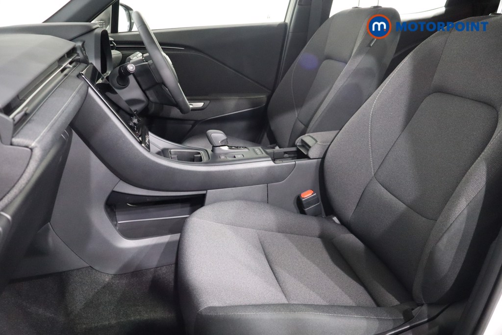 Lexus LBX Urban Automatic Petrol-Electric Hybrid SUV - Stock Number (1568357) - 4th supplementary image
