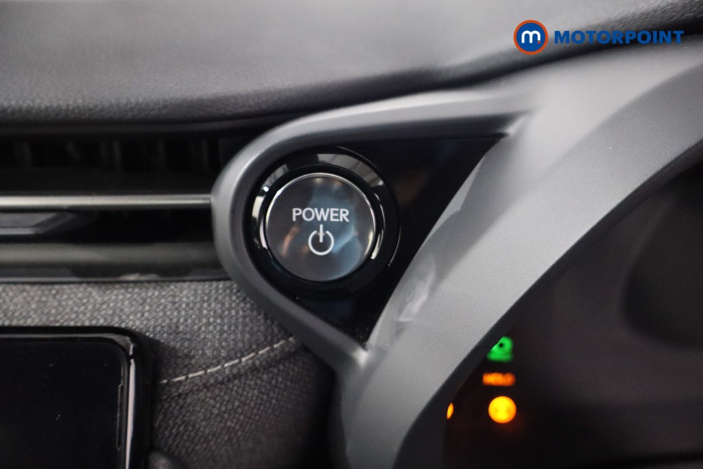Lexus LBX Urban Automatic Petrol-Electric Hybrid SUV - Stock Number (1568357) - 13th supplementary image