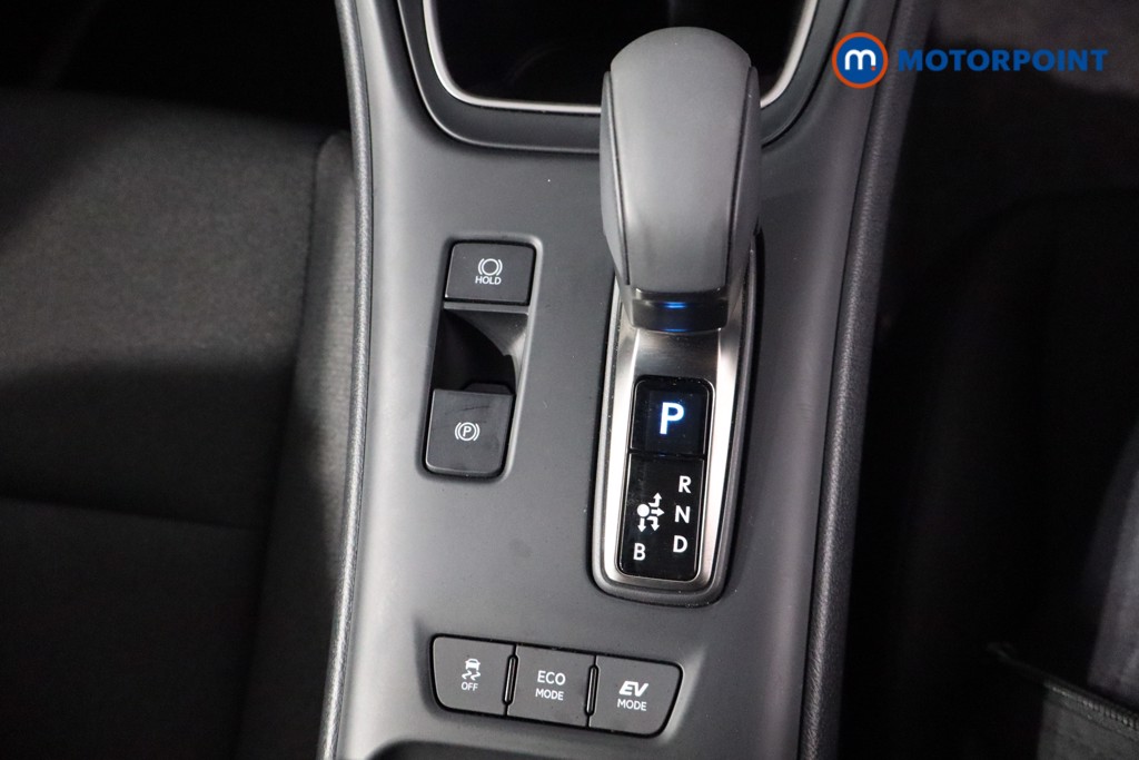 Lexus LBX Urban Automatic Petrol-Electric Hybrid SUV - Stock Number (1568357) - 14th supplementary image