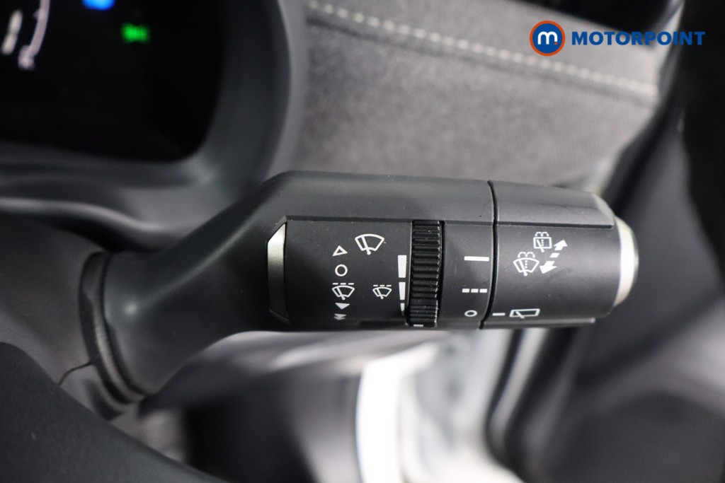 Lexus LBX Urban Automatic Petrol-Electric Hybrid SUV - Stock Number (1568357) - 18th supplementary image