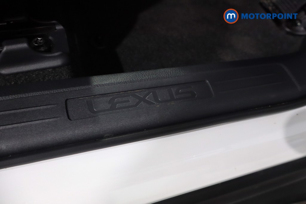 Lexus LBX Urban Automatic Petrol-Electric Hybrid SUV - Stock Number (1568357) - 25th supplementary image