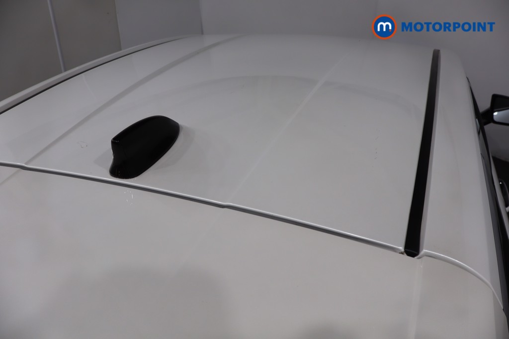 Lexus LBX Urban Automatic Petrol-Electric Hybrid SUV - Stock Number (1568357) - 32nd supplementary image