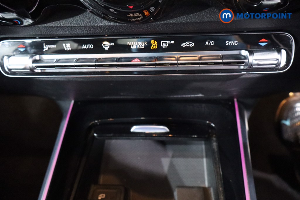 Mercedes-Benz GLB Amg Line Automatic Petrol SUV - Stock Number (1568420) - 19th supplementary image
