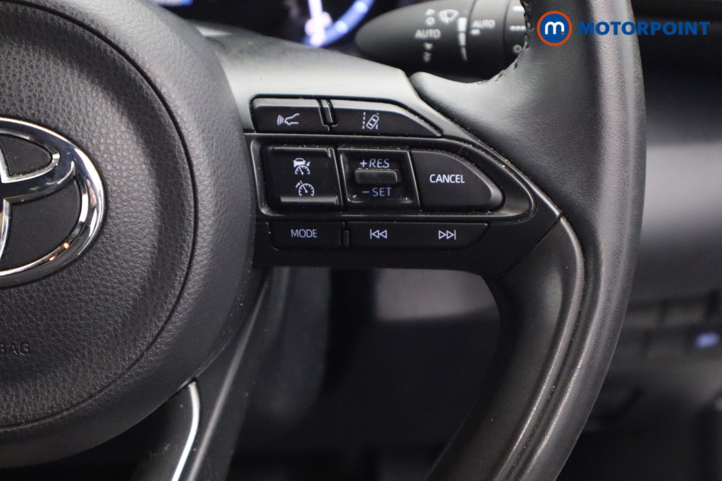 Toyota Yaris Cross Design Automatic Petrol-Electric Hybrid Estate - Stock Number (1568426) - 5th supplementary image