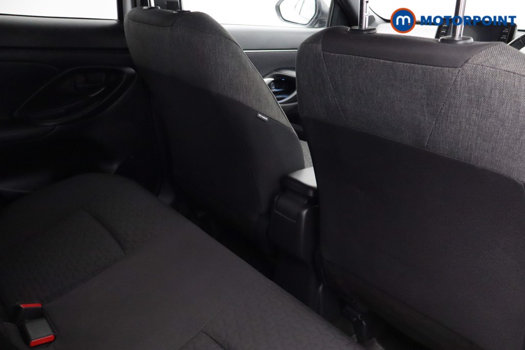 Toyota Yaris Cross Design Automatic Petrol-Electric Hybrid Estate - Stock Number (1568426) - 21st supplementary image