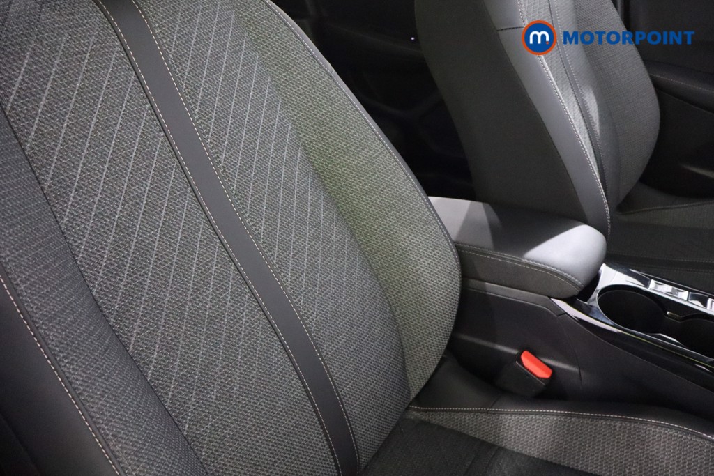 Peugeot 208 Allure Automatic Petrol-Electric Hybrid Hatchback - Stock Number (1568507) - 23rd supplementary image
