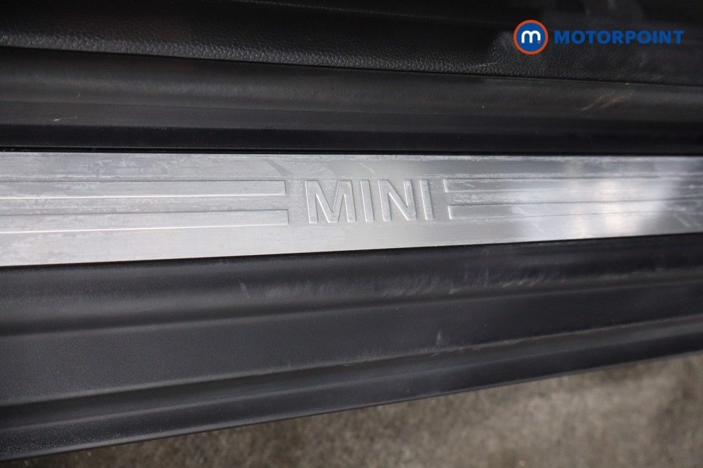 Mini Convertible Cooper Classic Manual Petrol Convertible - Stock Number (1568741) - 23rd supplementary image