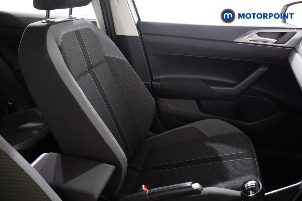 Volkswagen Polo SEL Manual Petrol Hatchback - Stock Number (1569394) - 22nd supplementary image