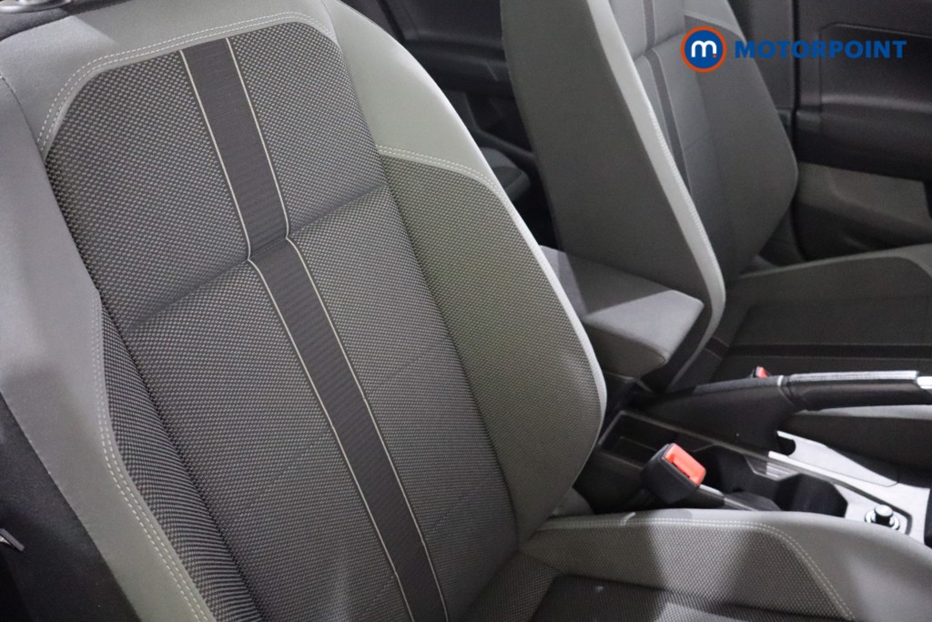 Volkswagen Polo SEL Manual Petrol Hatchback - Stock Number (1569394) - 23rd supplementary image