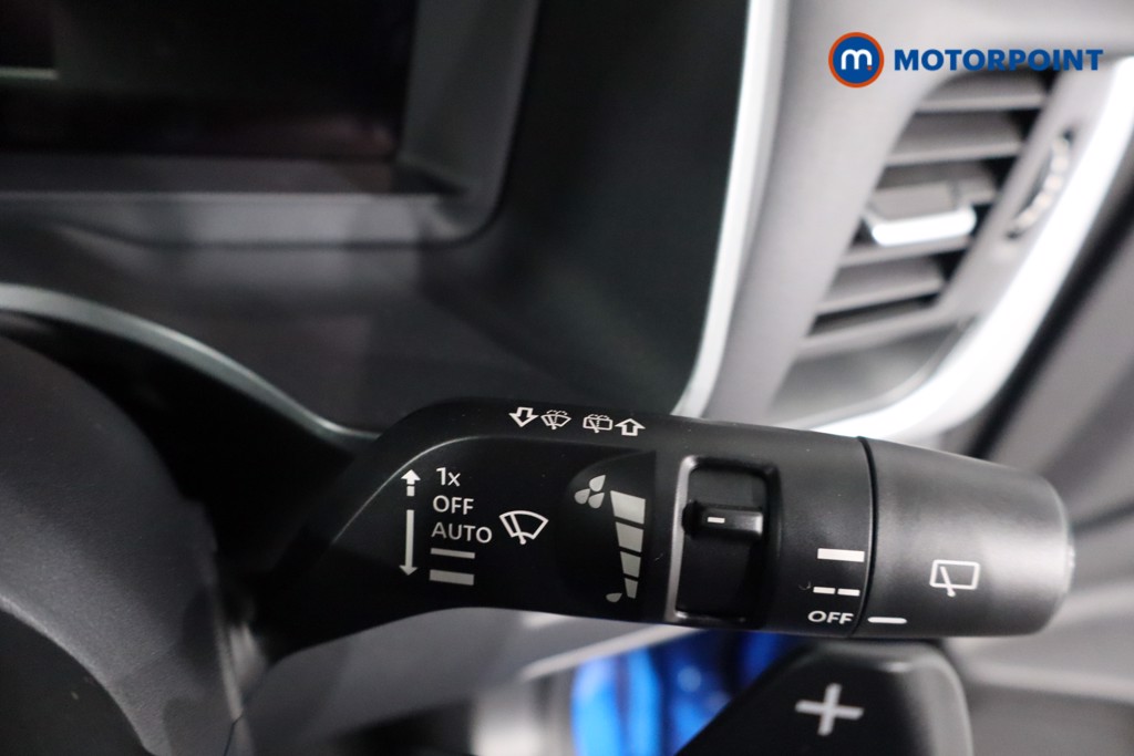 Nissan Qashqai N-Connecta Automatic Petrol SUV - Stock Number (1569605) - 22nd supplementary image