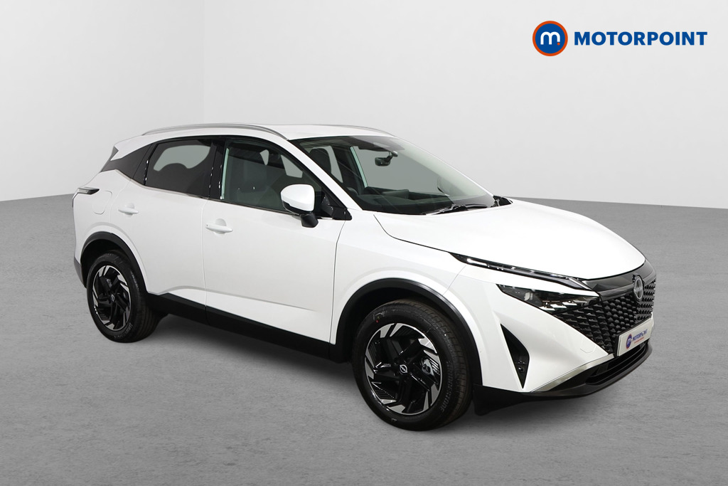 Nissan Qashqai N-Connecta Automatic Petrol SUV - Stock Number (1569607) - Drivers side front corner