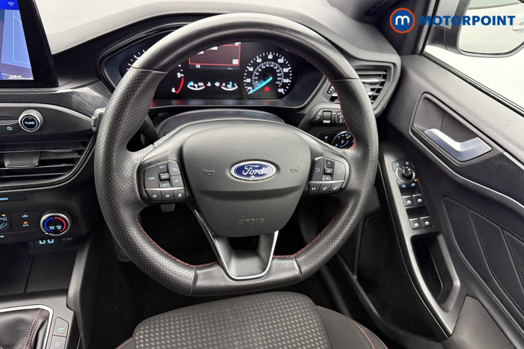 Ford Focus St-Line Manual Diesel Hatchback - Stock Number (1530432) - 2nd supplementary image