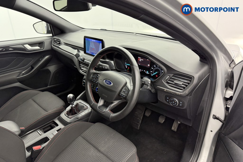 Ford Focus St-Line Manual Diesel Hatchback - Stock Number (1530432) - 3rd supplementary image