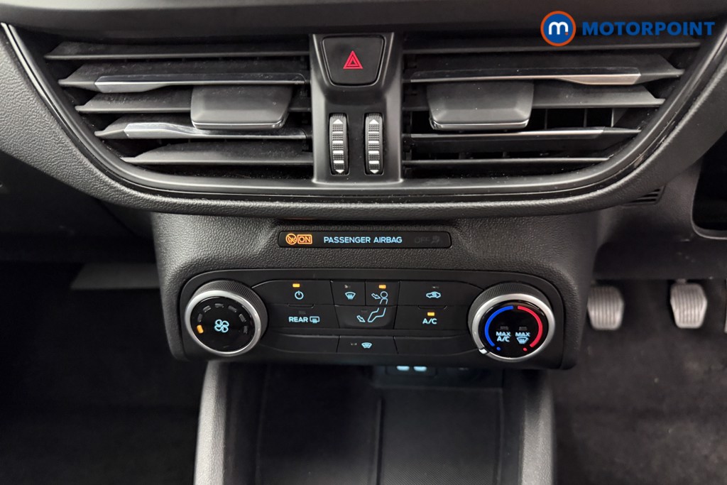 Ford Focus St-Line Manual Diesel Hatchback - Stock Number (1530432) - 9th supplementary image