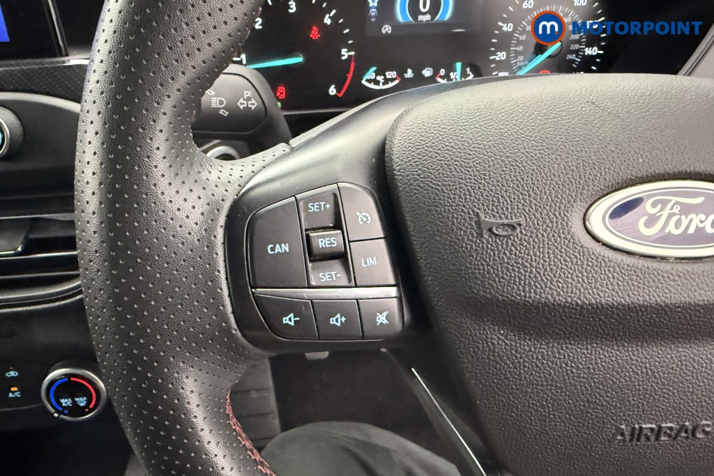 Ford Focus St-Line Manual Diesel Hatchback - Stock Number (1530432) - 11th supplementary image