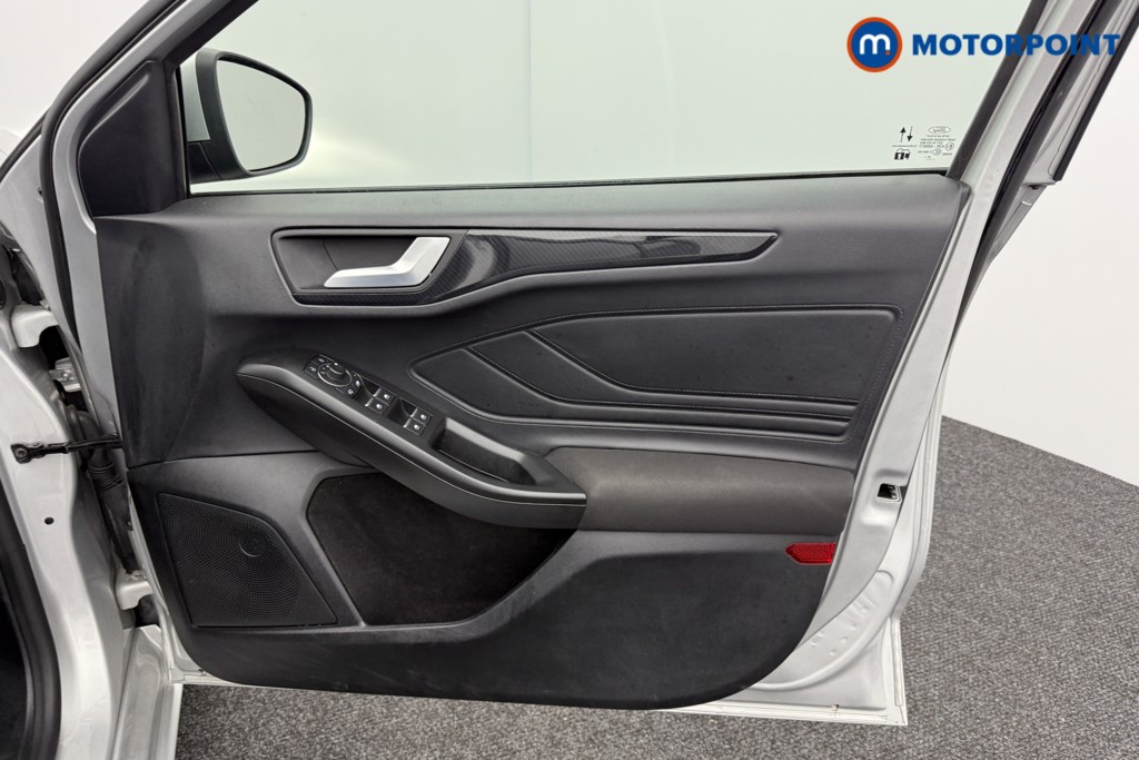 Ford Focus St-Line Manual Diesel Hatchback - Stock Number (1530432) - 15th supplementary image