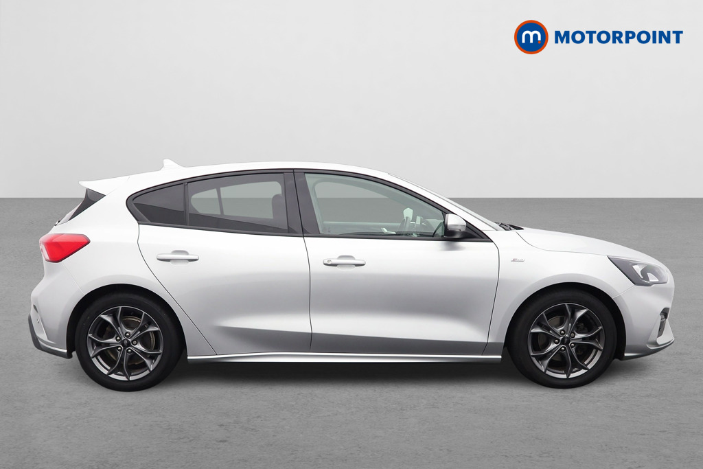 Ford Focus St-Line Manual Diesel Hatchback - Stock Number (1530432) - Drivers side