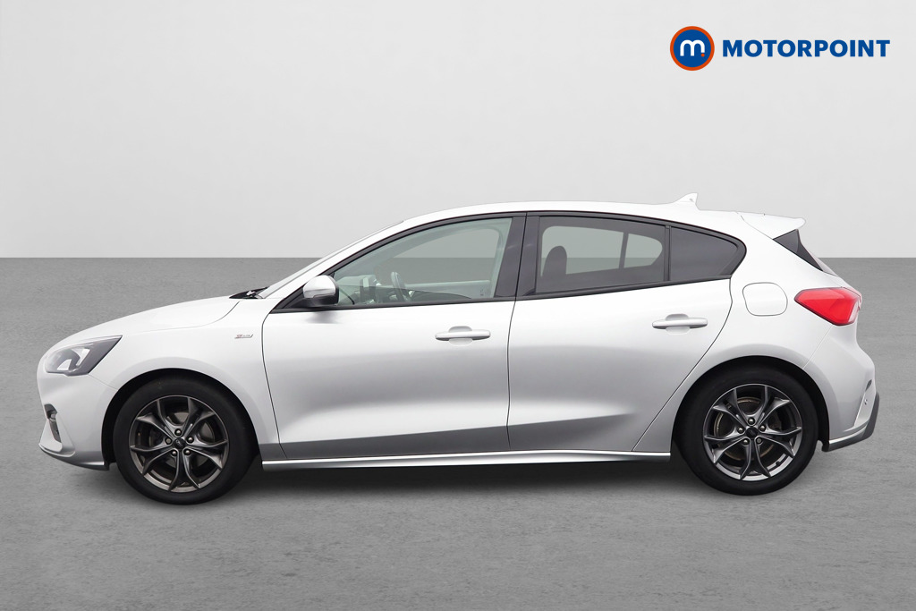 Ford Focus St-Line Manual Diesel Hatchback - Stock Number (1530432) - Passenger side