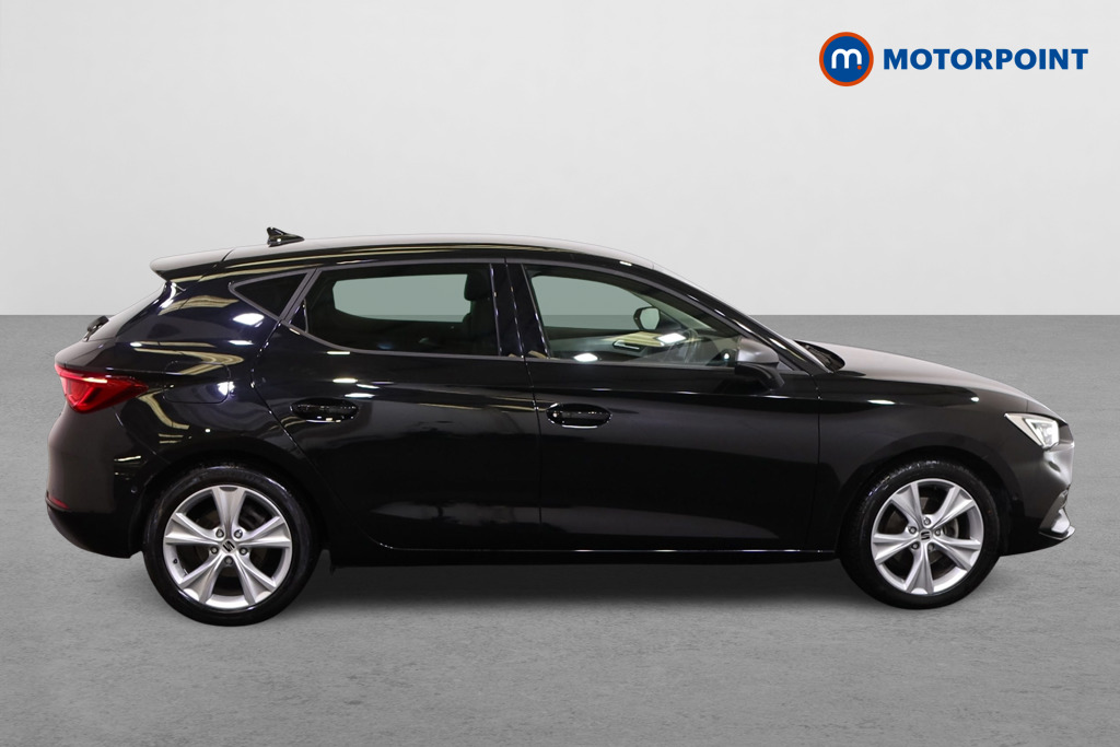 Seat Leon FR Manual Petrol Hatchback - Stock Number (1543617) - Drivers side