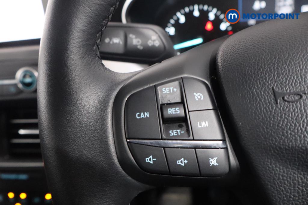 Ford Focus Titanium Manual Petrol Hatchback - Stock Number (1554589) - 9th supplementary image