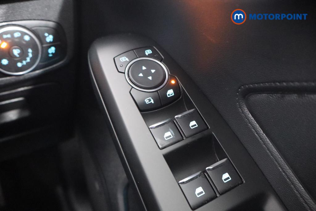 Ford Focus Titanium Manual Petrol Hatchback - Stock Number (1554589) - 14th supplementary image