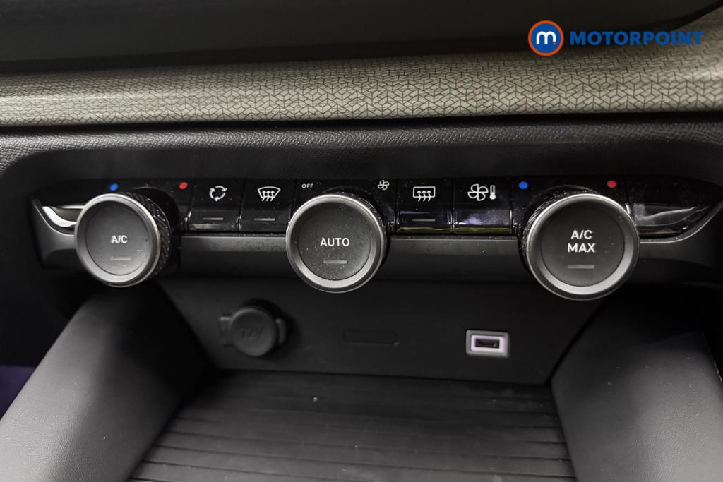 Citroen C5 X Shine Automatic Petrol Hatchback - Stock Number (1556549) - 16th supplementary image