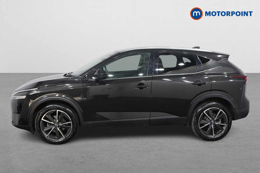 Nissan Qashqai Tekna Automatic Petrol SUV - Stock Number (1557371) - Passenger side