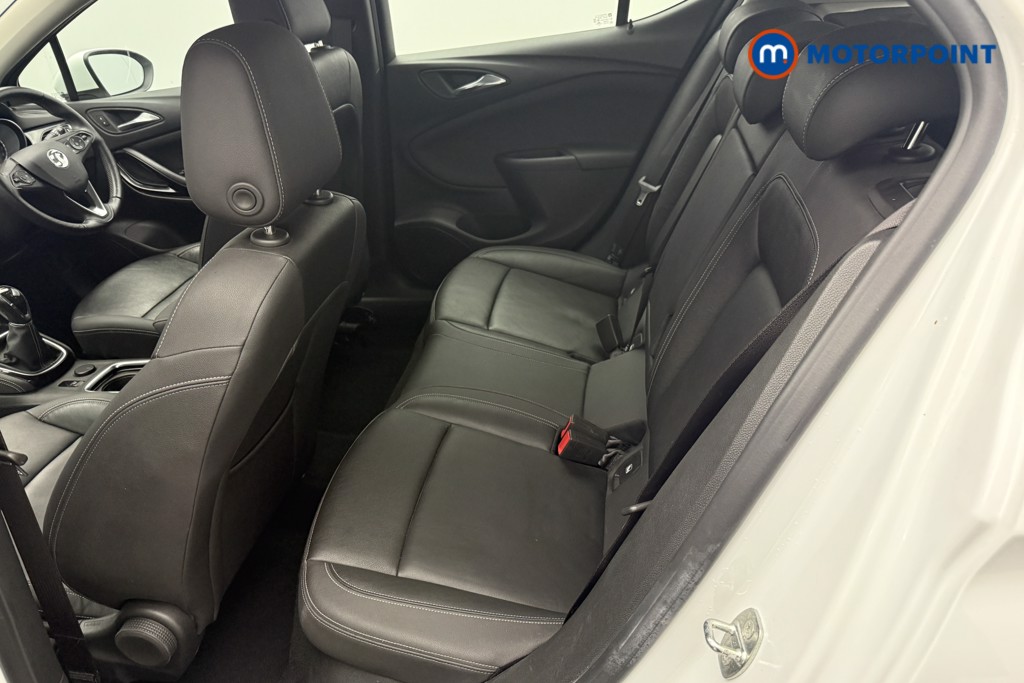 Vauxhall Astra Elite Nav Manual Petrol Hatchback - Stock Number (1557902) - 2nd supplementary image