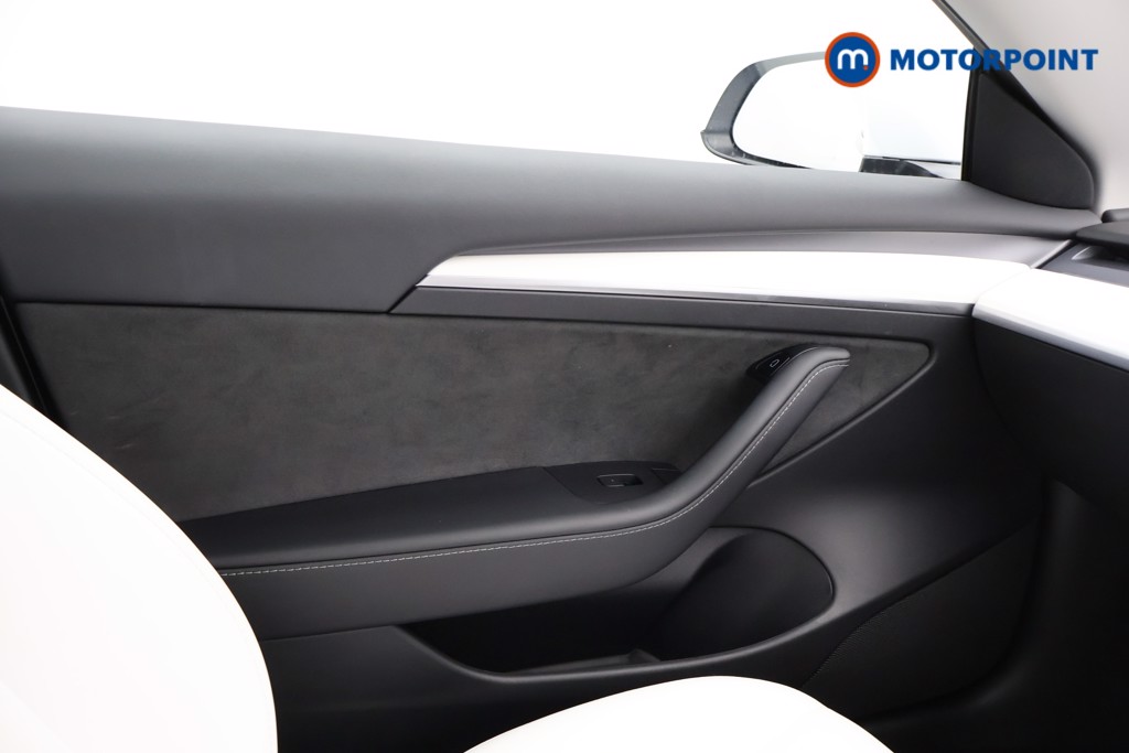 Tesla Model 3 Long Range Automatic Electric Saloon - Stock Number (1558218) - 7th supplementary image