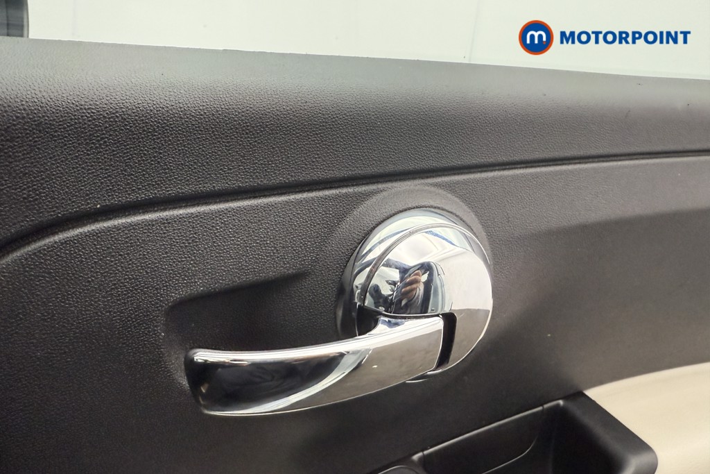Fiat 500 Dolcevita Manual Petrol-Electric Hybrid Hatchback - Stock Number (1559923) - 14th supplementary image