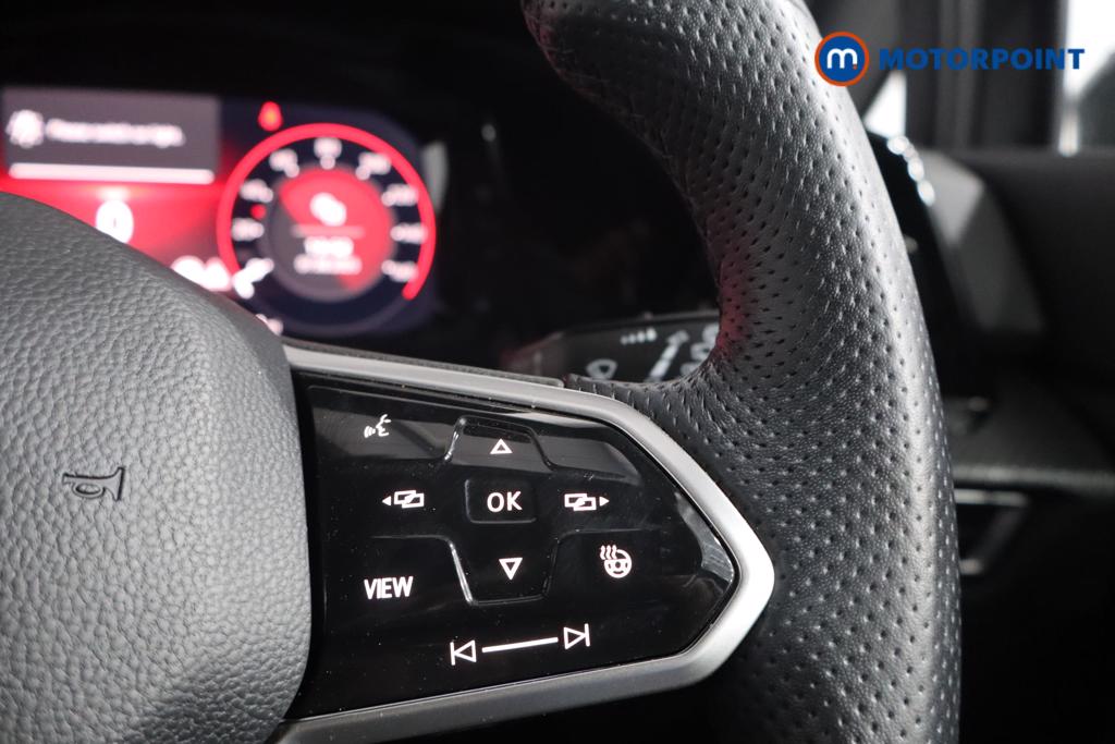 Volkswagen Golf R-Line Manual Petrol Hatchback - Stock Number (1560103) - 7th supplementary image
