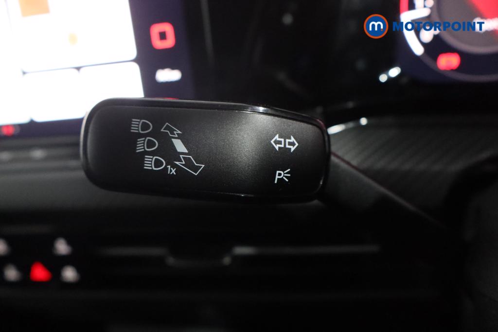 Volkswagen Golf R-Line Manual Petrol Hatchback - Stock Number (1560103) - 9th supplementary image