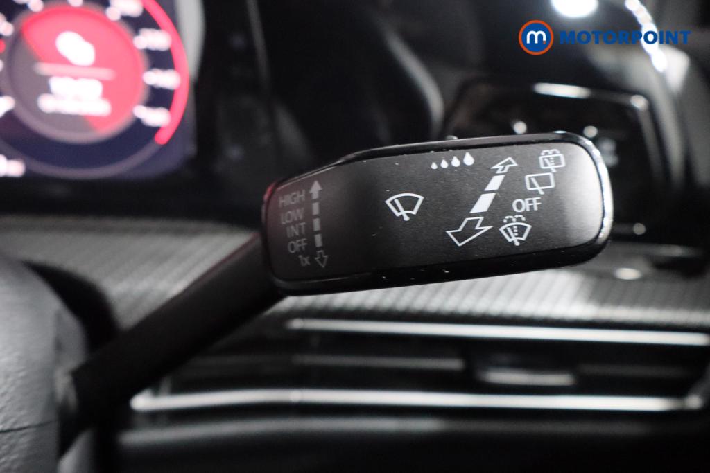 Volkswagen Golf R-Line Manual Petrol Hatchback - Stock Number (1560103) - 10th supplementary image