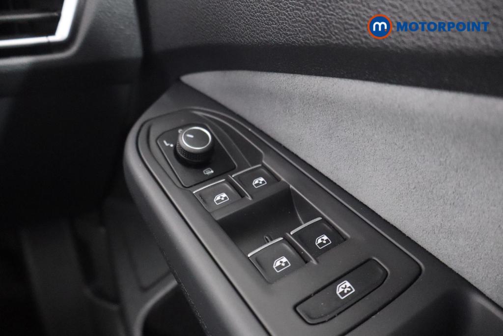 Volkswagen Golf R-Line Manual Petrol Hatchback - Stock Number (1560103) - 12th supplementary image