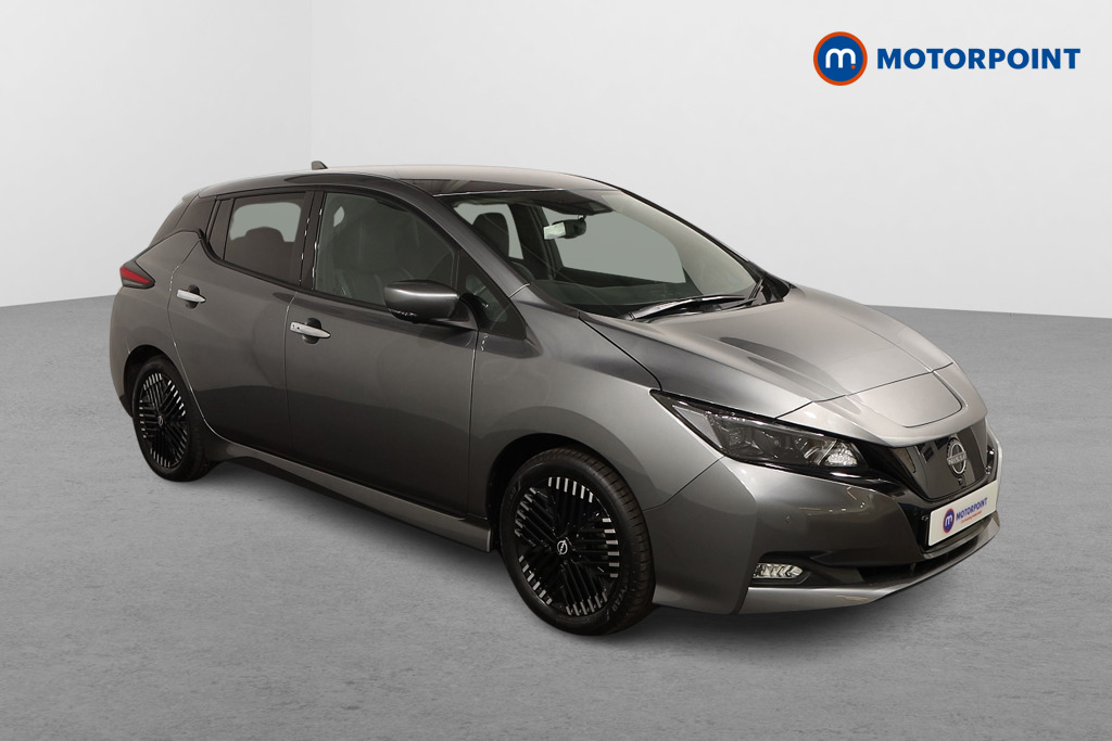 Nissan Leaf Tekna Automatic Electric Hatchback - Stock Number (1560571) - Drivers side front corner