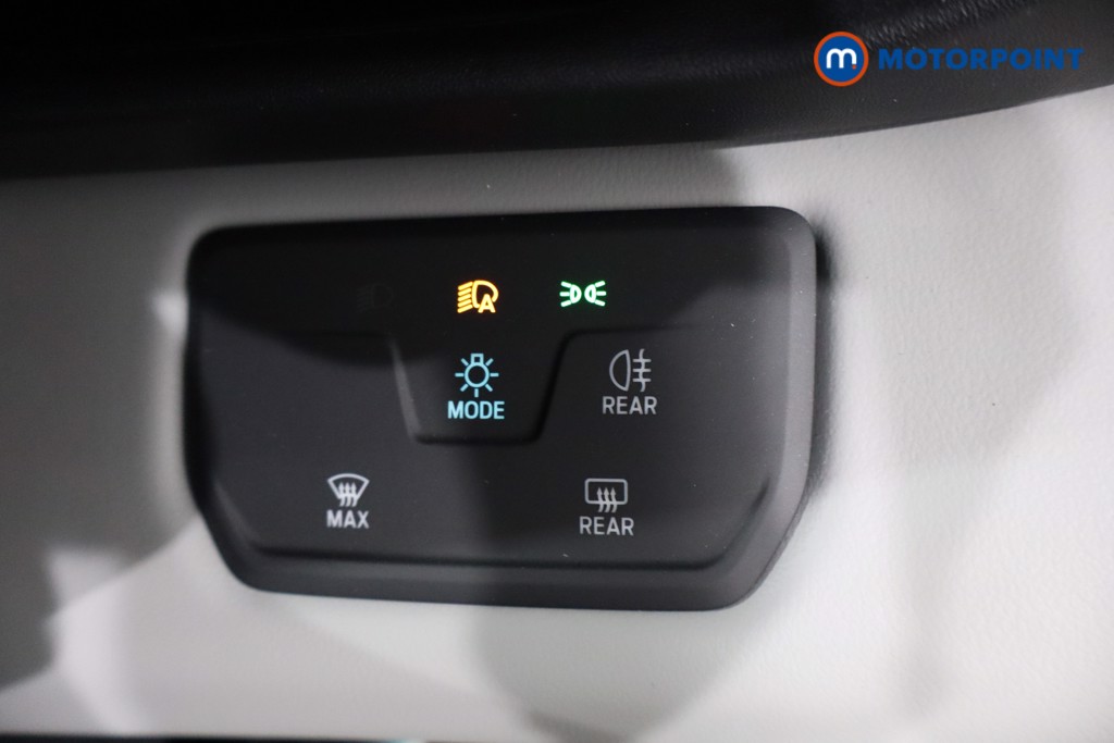 Ford Explorer Select Automatic Electric SUV - Stock Number (1561345) - 17th supplementary image