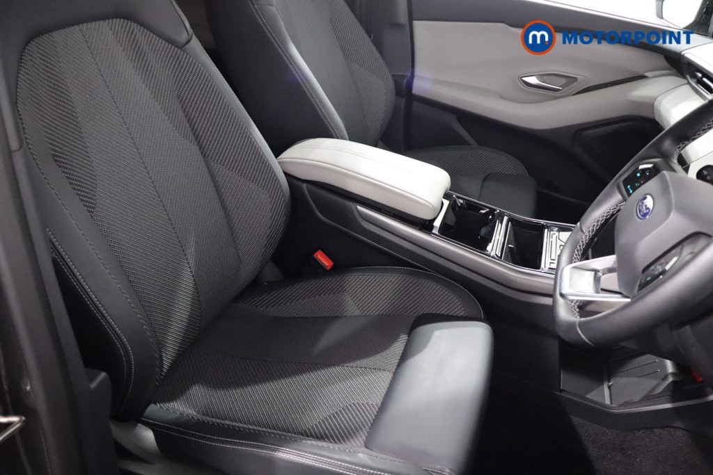 Ford Explorer Select Automatic Electric SUV - Stock Number (1561345) - 24th supplementary image