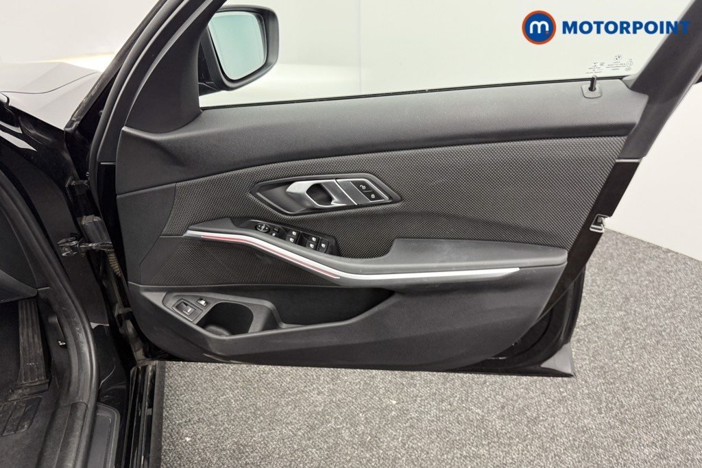 BMW 3 Series Se Pro Automatic Petrol Plug-In Hybrid Saloon - Stock Number (1561504) - 21st supplementary image