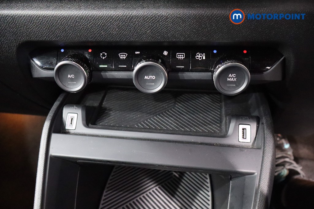 Citroen C4 Sense Manual Petrol Hatchback - Stock Number (1561625) - 16th supplementary image