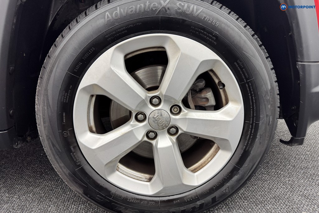 Jeep Compass Longitude Manual Petrol SUV - Stock Number (1563269) - 35th supplementary image