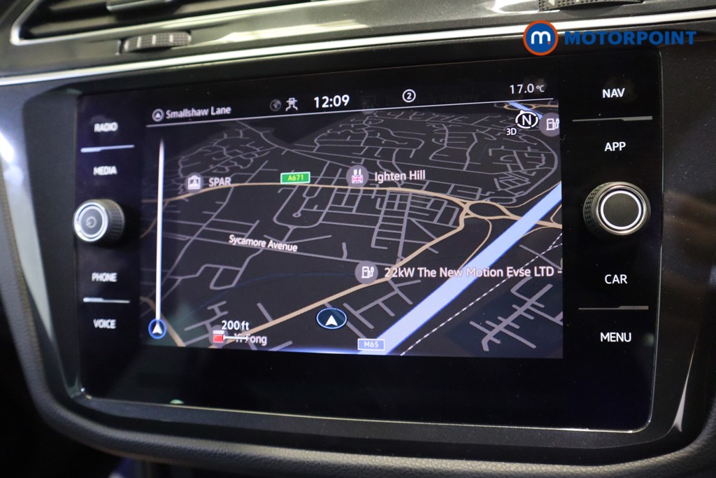 Volkswagen Tiguan Life Manual Petrol SUV - Stock Number (1564570) - 2nd supplementary image