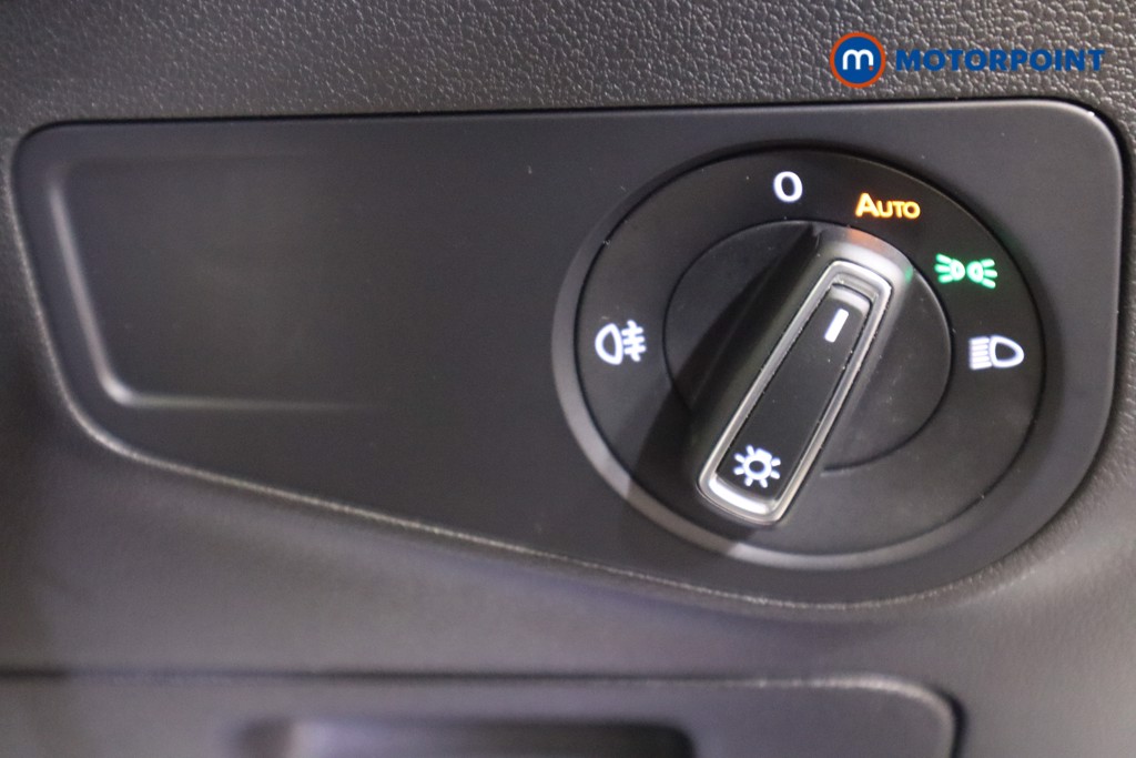 Volkswagen Tiguan Life Manual Petrol SUV - Stock Number (1564570) - 10th supplementary image