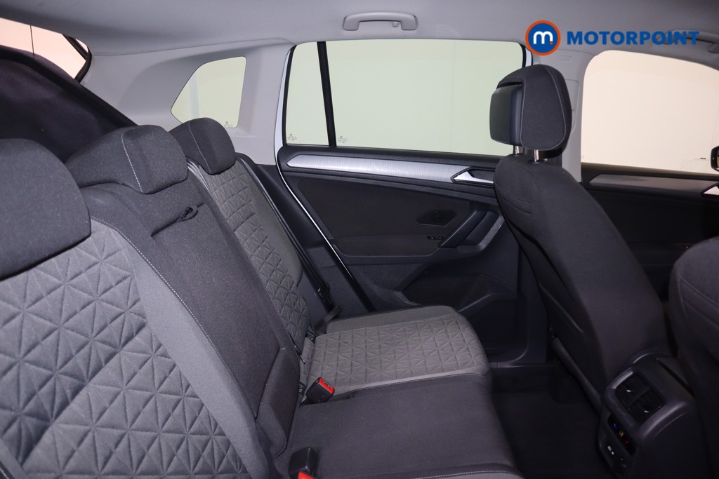Volkswagen Tiguan Life Manual Petrol SUV - Stock Number (1564570) - 14th supplementary image
