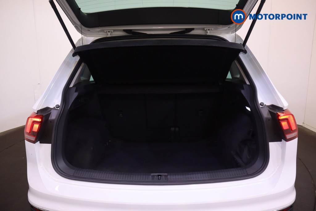 Volkswagen Tiguan Life Manual Petrol SUV - Stock Number (1564570) - 15th supplementary image